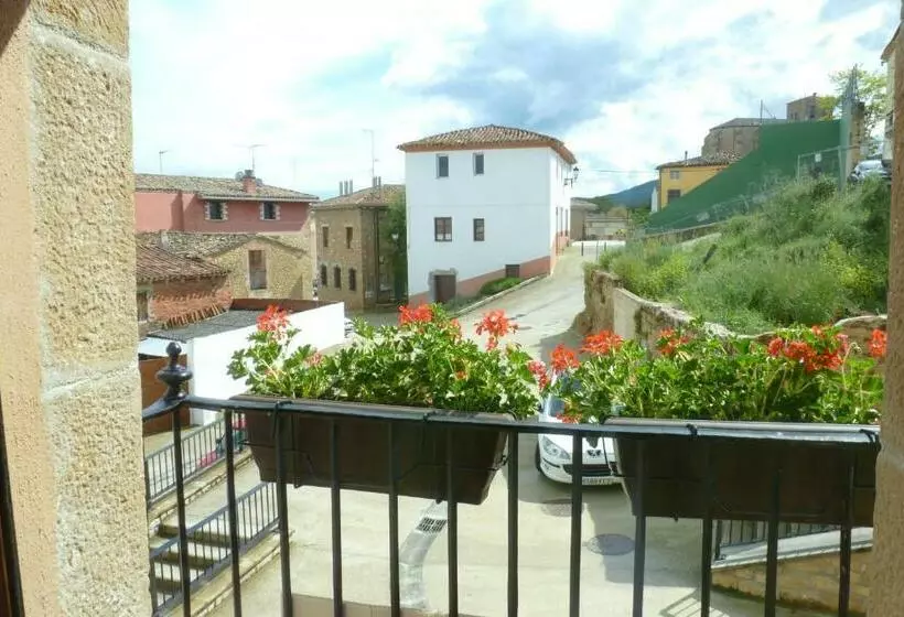 Retkeilymaja La Casa Mágica
