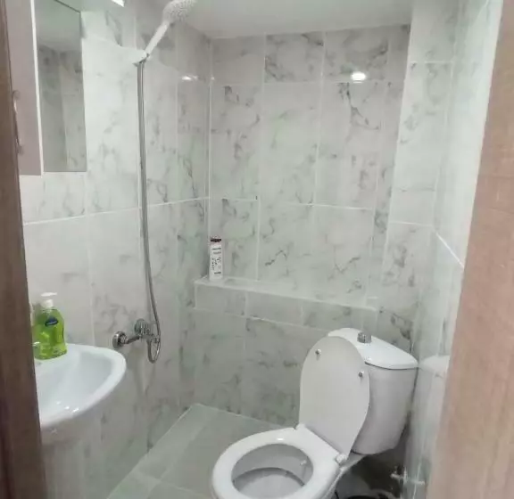 هاستل Moonlight