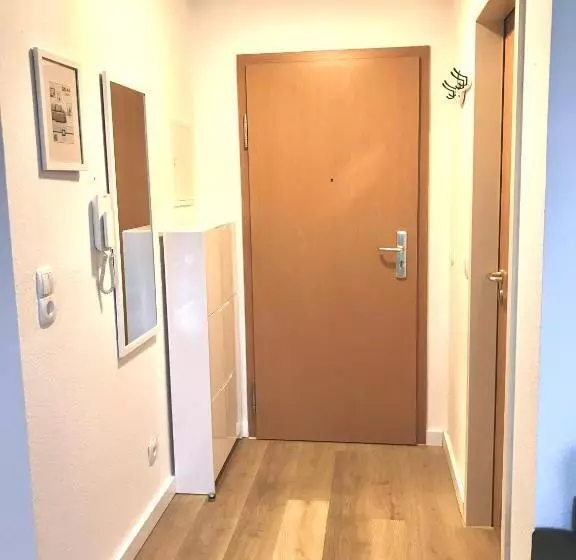 Helles Und Ruhiges Apartment Direkt Am Flughafen Leipzig Halle