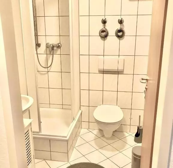 Helles Und Ruhiges Apartment Direkt Am Flughafen Leipzig Halle