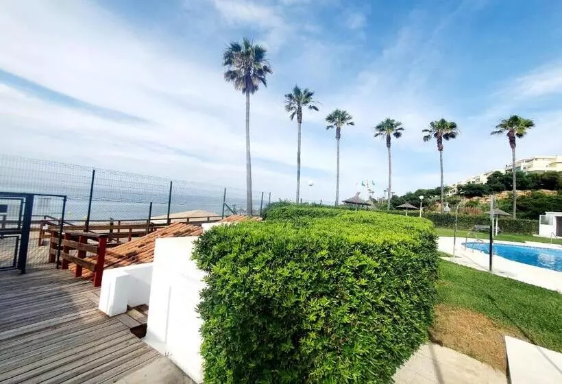 Luna Beach Seafront