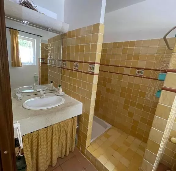 Maison Zouz