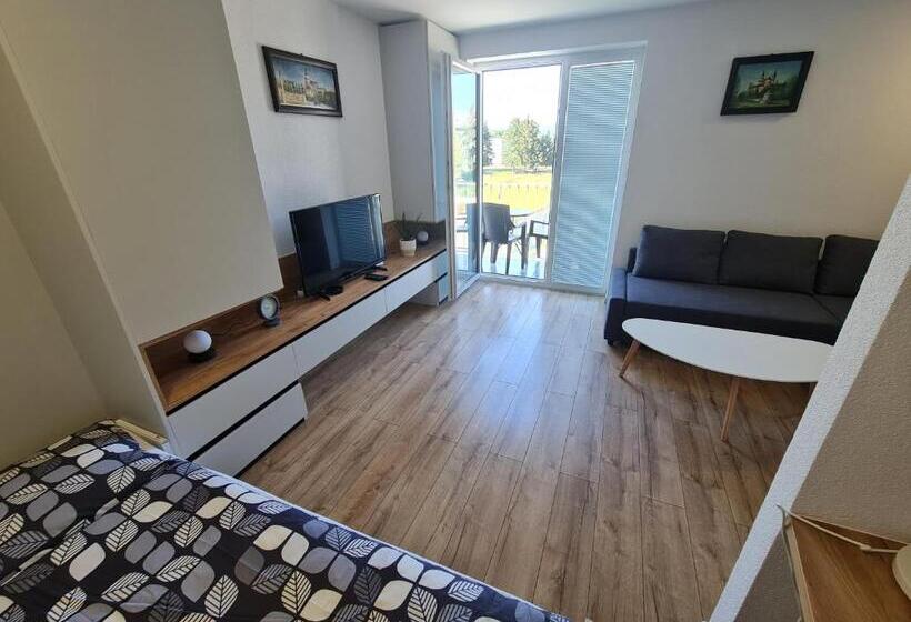 štúdio Calvin Sklenarska 1