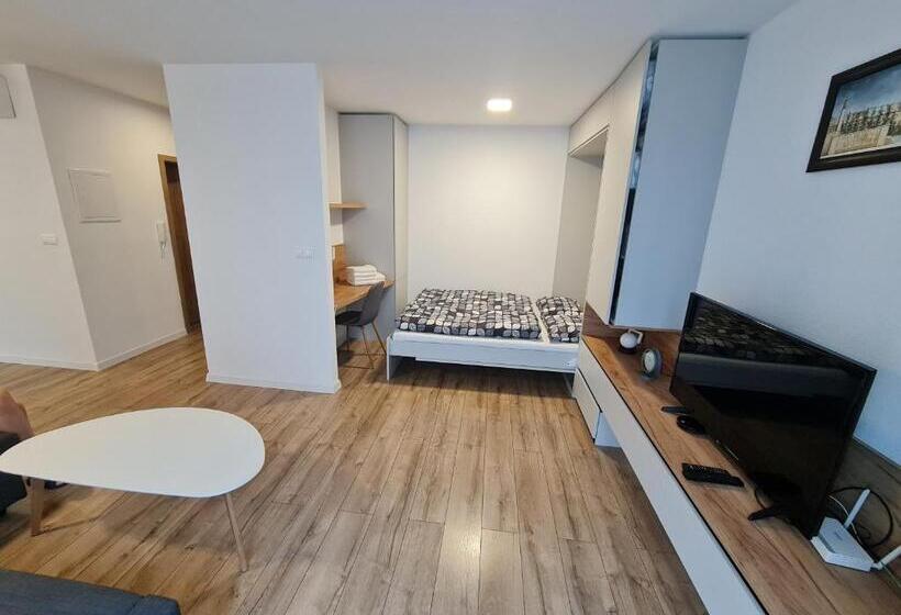 štúdio Calvin   Sklenarska 1