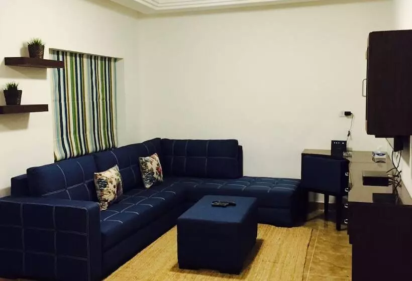 The Royal Luxury Superior Queencot