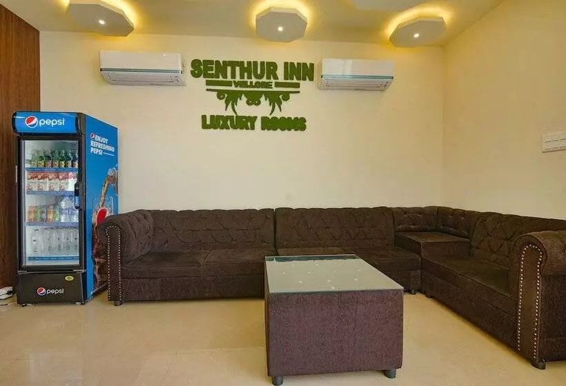 Retkeilymaja Fabhotel Senthur Inn