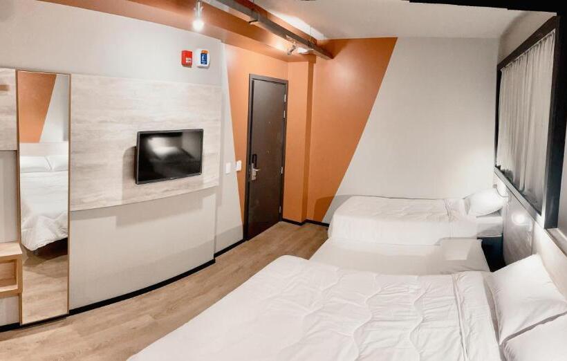 فندق Ibis Budget Balneario Camboriu