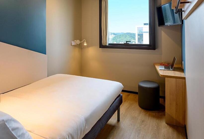 فندق Ibis Budget Balneario Camboriu