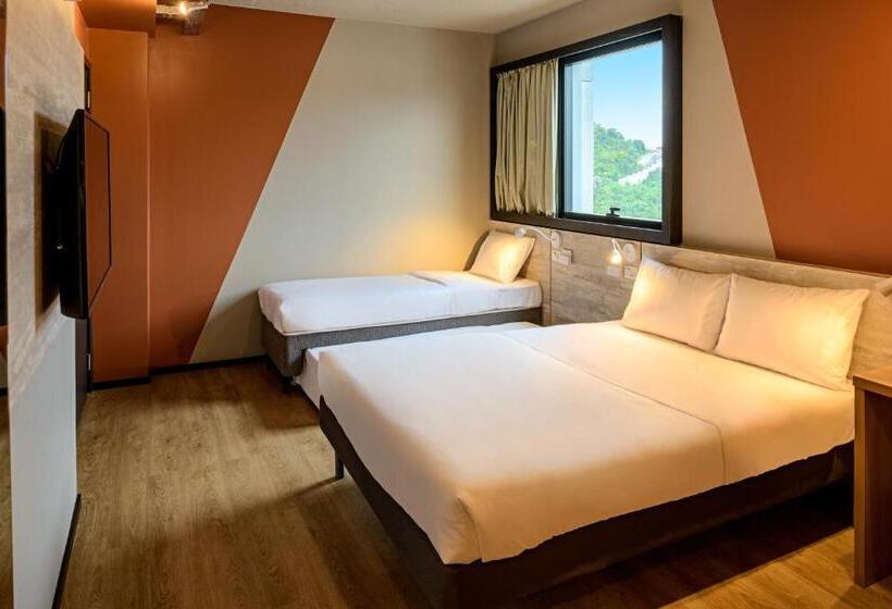 فندق Ibis Budget Balneario Camboriu