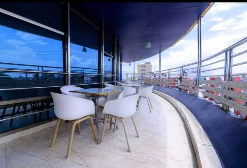 هتل Marriot Metropolitan