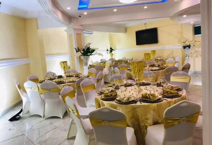 هتل Marriot Metropolitan