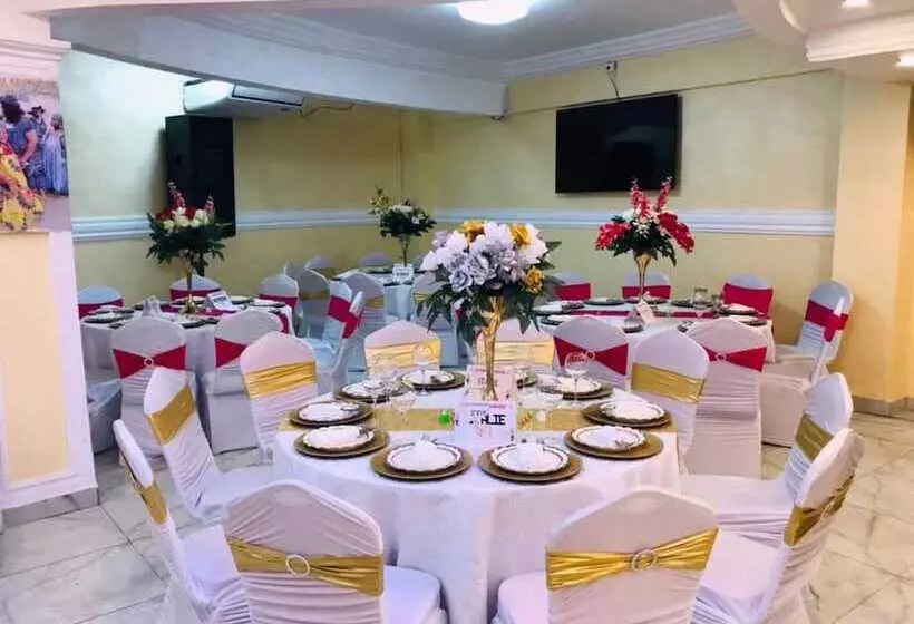 هتل Marriot Metropolitan