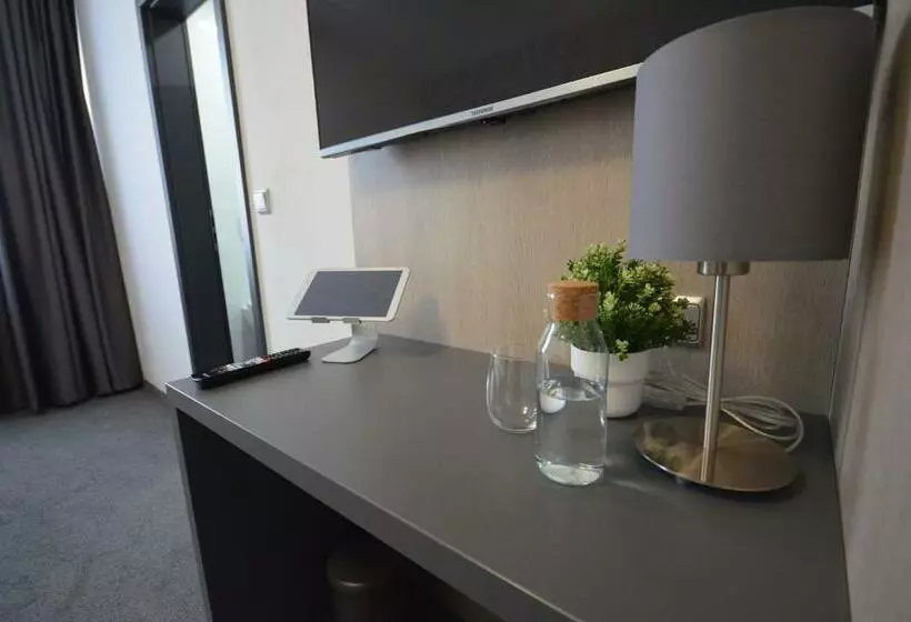 N9 Hotels