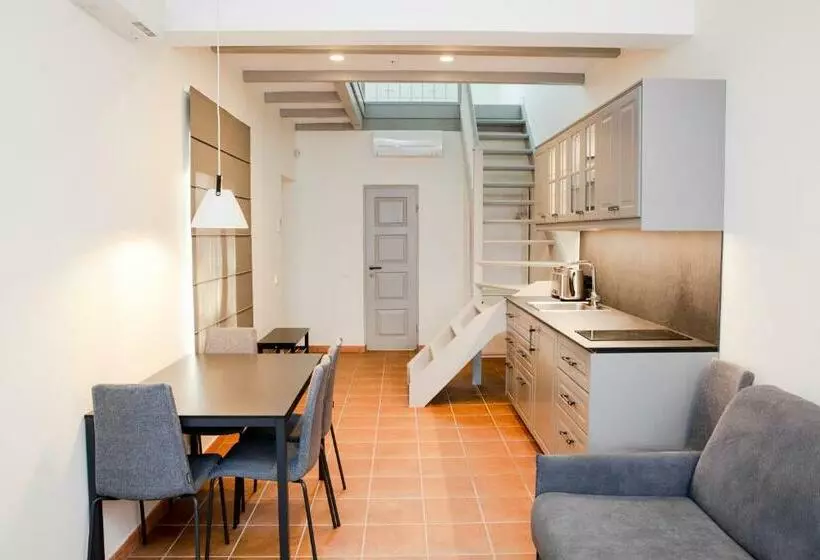 پانسیون Dvi Nidos