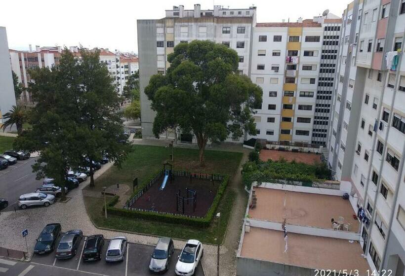 膳宿费 Quartos Cesário Verde Massamá