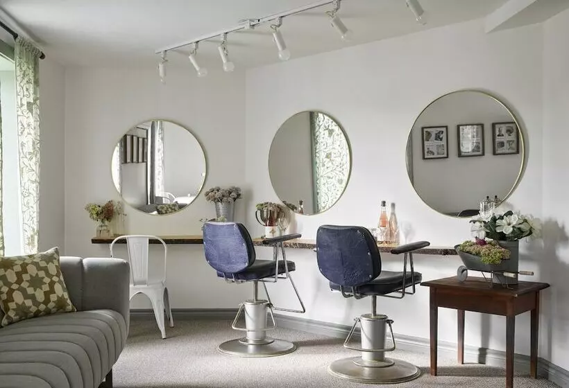 The Eddie Hotel And Farm