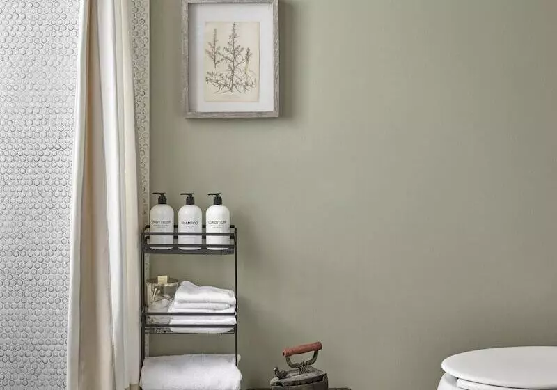 The Eddie Hotel And Farm