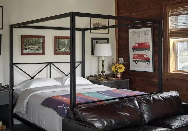 The Eddie Hotel And Farm