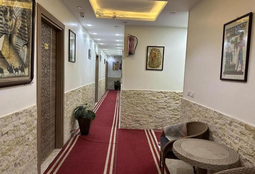 Pyramids Gardens Hotel   فندق حدائق الاهرام