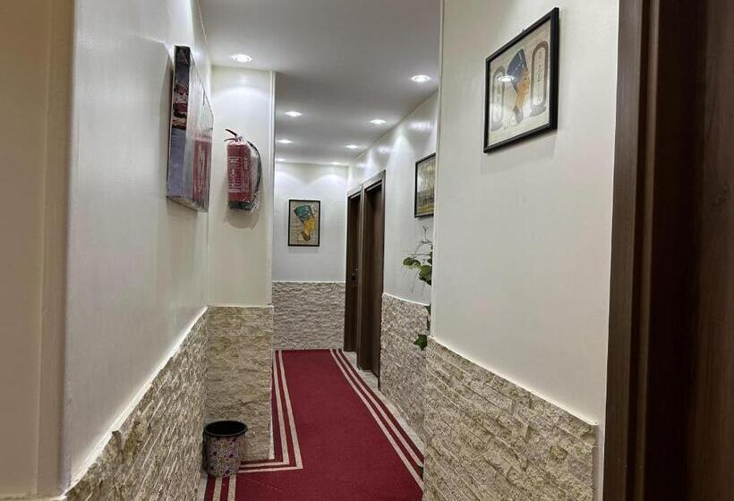 Pyramids Gardens Hotel   فندق حدائق الاهرام