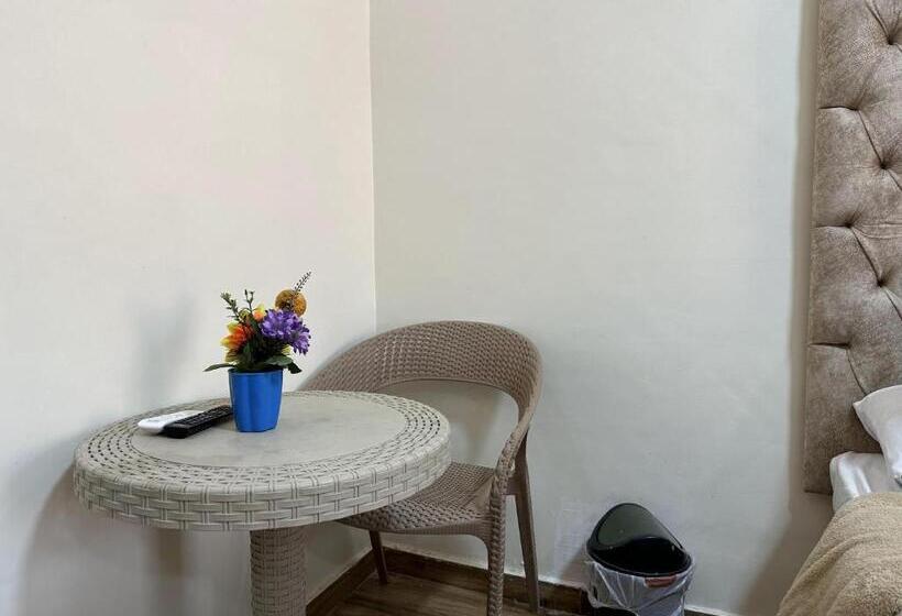 Pyramids Gardens Hotel   فندق حدائق الاهرام