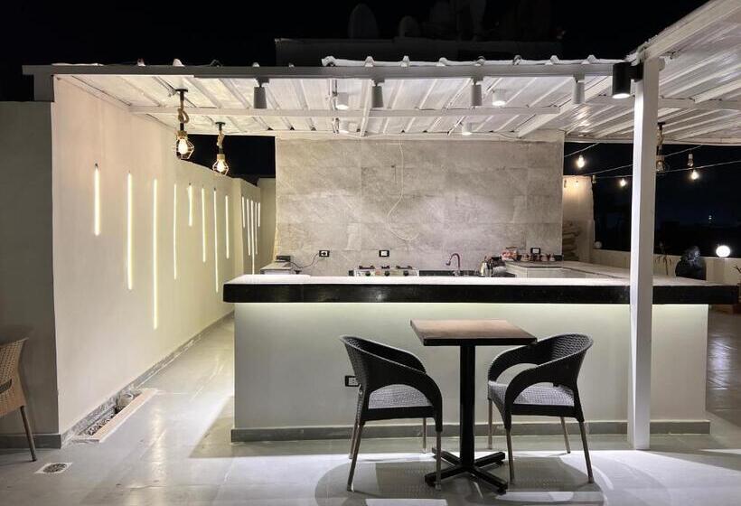 Pyramids Gardens Hotel   فندق حدائق الاهرام