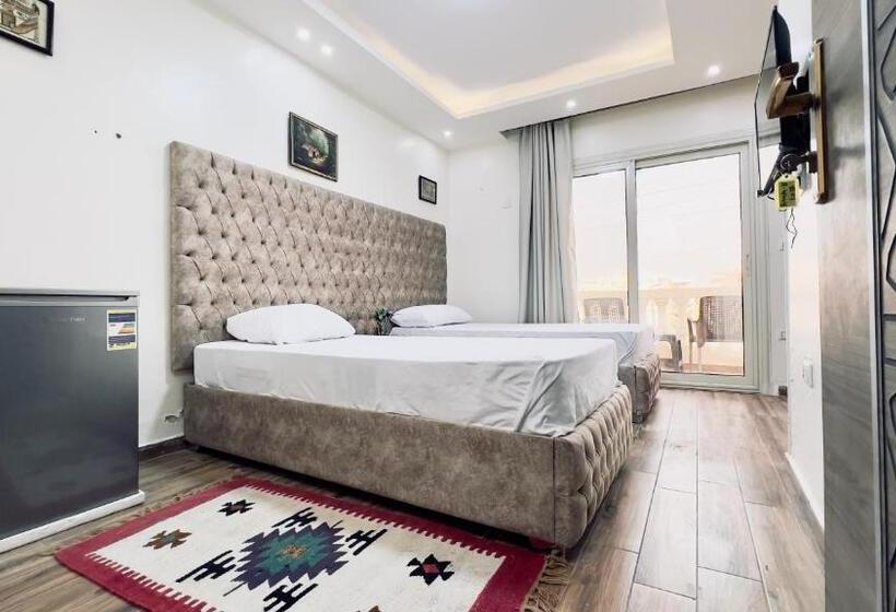 Pyramids Gardens Hotel   فندق حدائق الاهرام