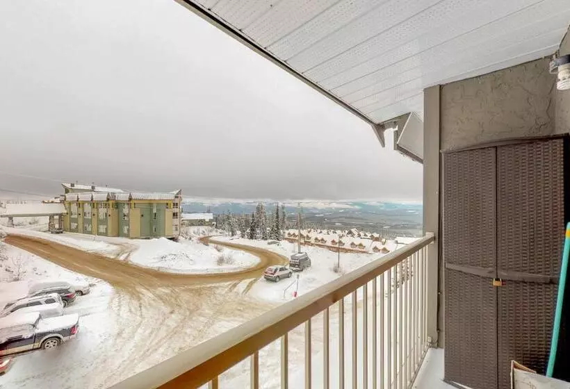 Hotelli Snow Ghost Inn 326