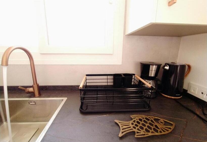 La Ballenita De Tarifa