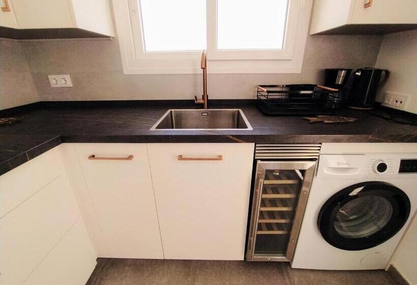 La Ballenita De Tarifa