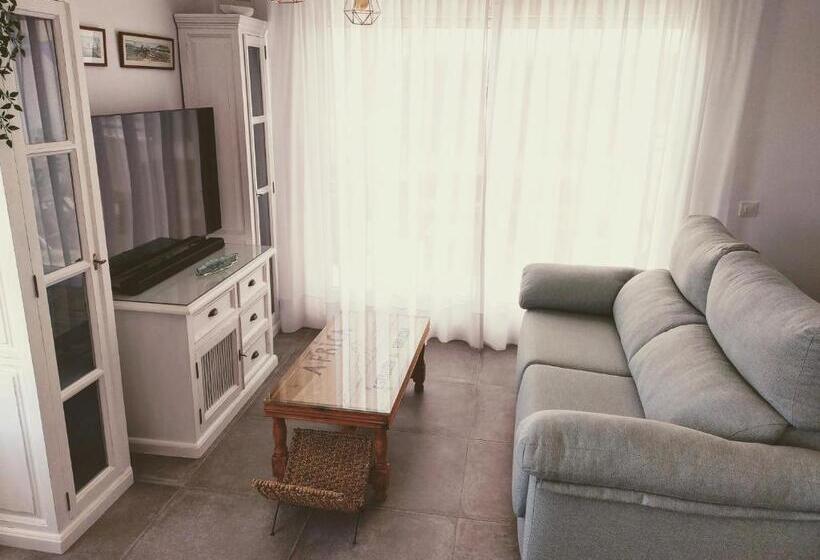 La Ballenita De Tarifa