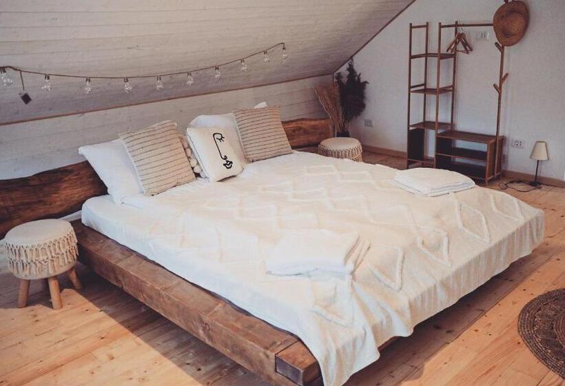 بنسيون Casa De Sub Munte