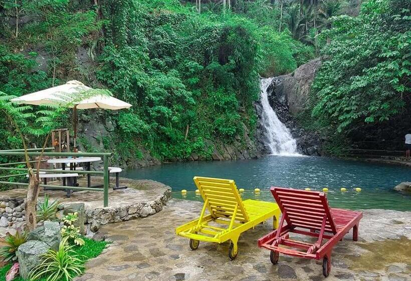 Pulangbato Falls Mountain Resort