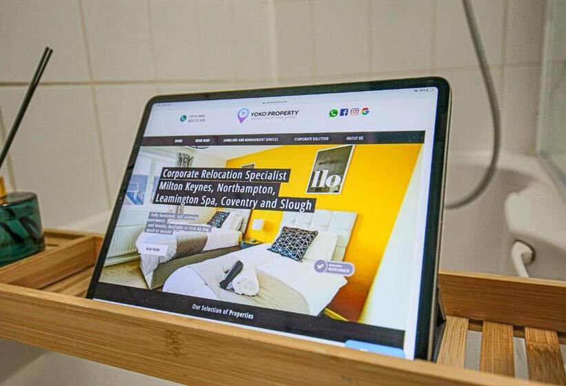 Tattenhoe House With Free Parking, Fast Wifi, Garden And Smart Tv By Yoko Property