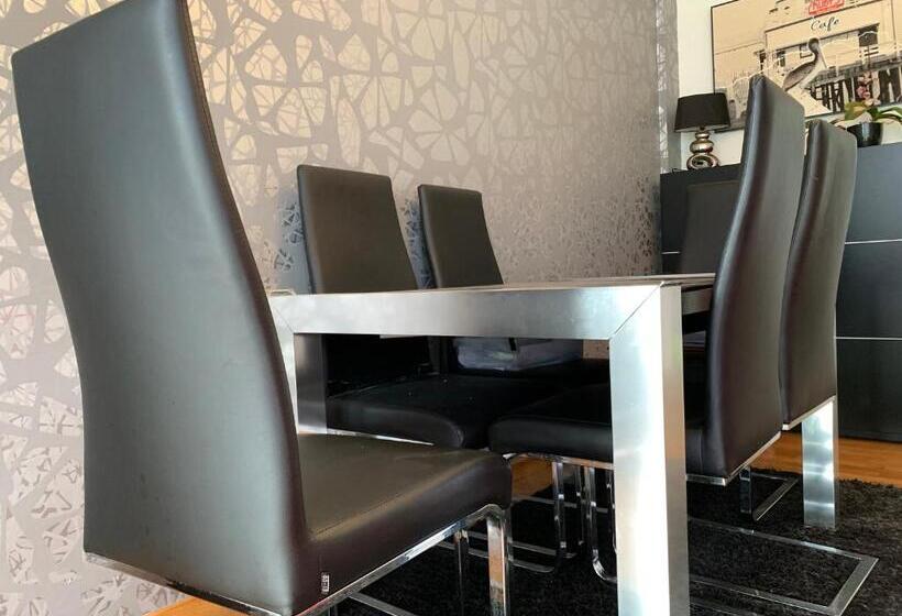 Hondargane, En Las Playas De Laga Y Laida