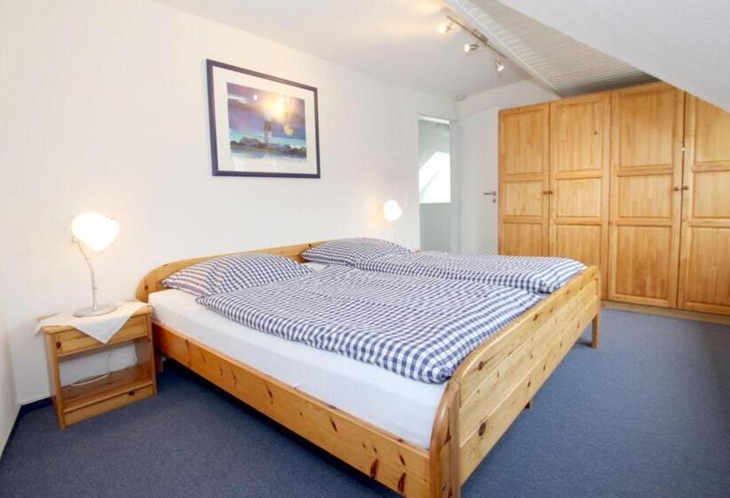 Mittelstraße 18, Whg 1, Haus Am Rosenbeet