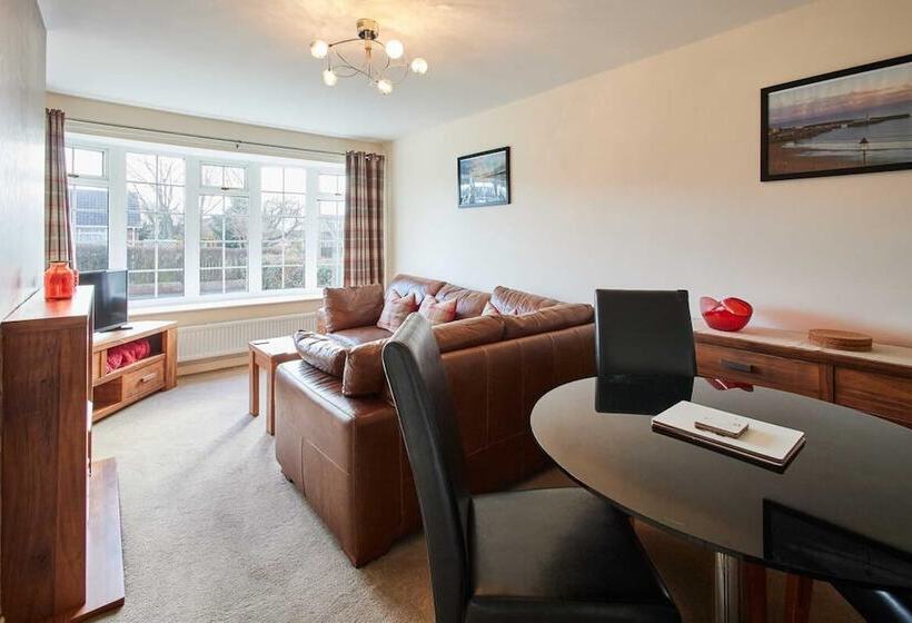 Spring Gardens Holiday Bungalow