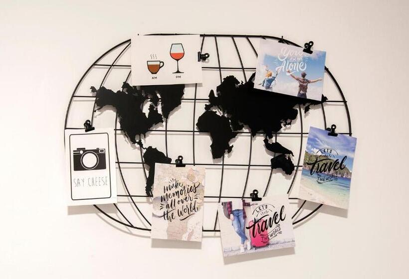 Stylish & Cozy   5 Star Location  Balcony   City View