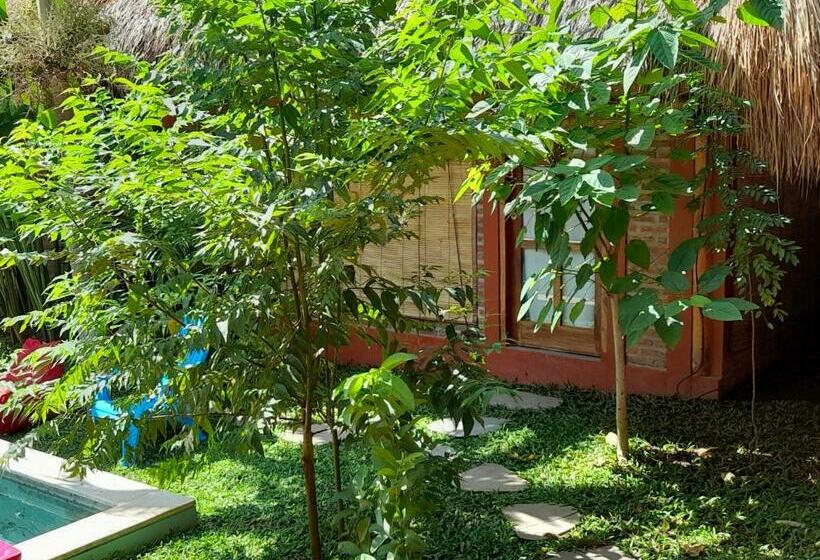 הוסטל Balicabana Bungalows