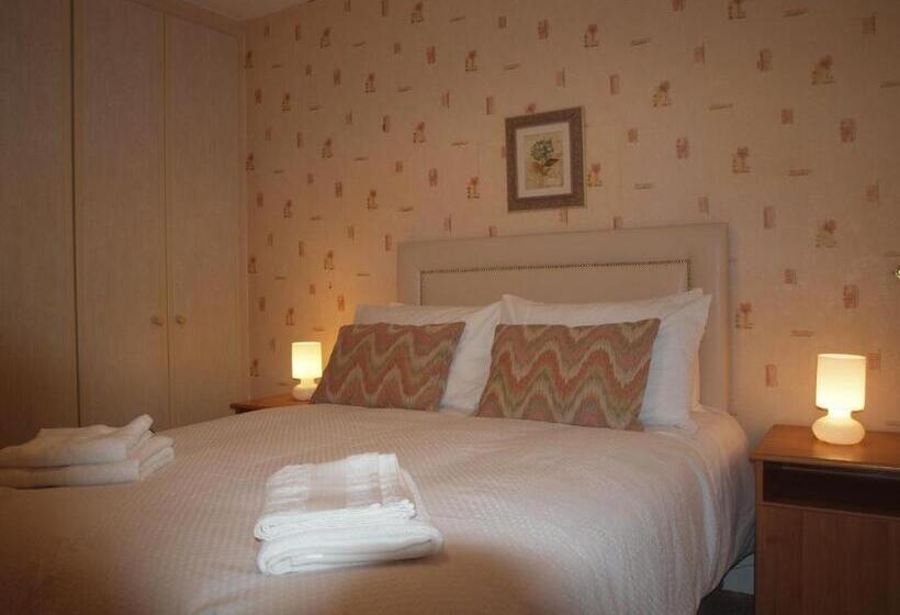 تختخواب و صبحانه Chez Sé