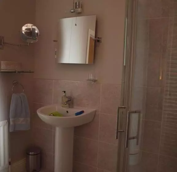 Aamiaismajoitus (B&B) Chez Sé