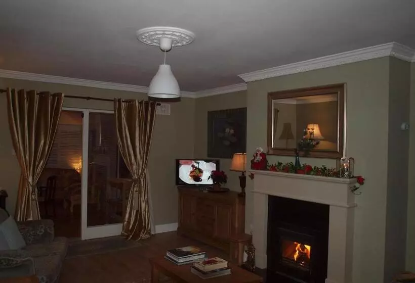 Aamiaismajoitus (B&B) Chez Sé