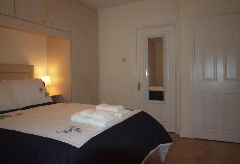 تختخواب و صبحانه Chez Sé