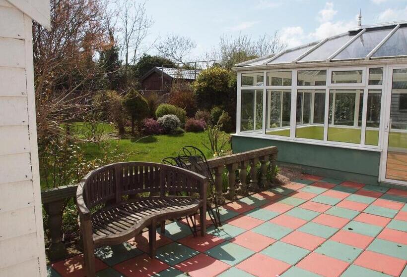 تختخواب و صبحانه Chez Sé