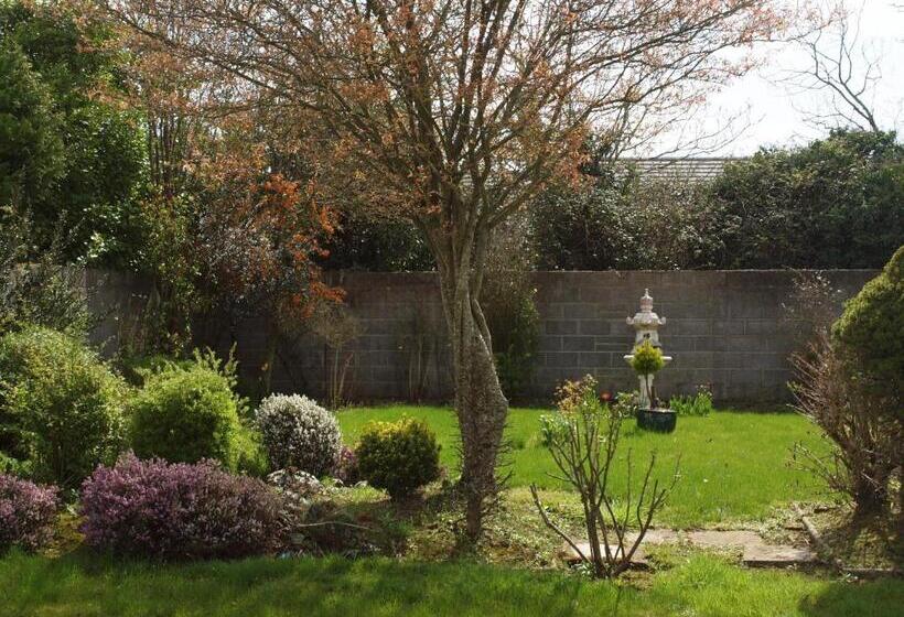 تختخواب و صبحانه Chez Sé