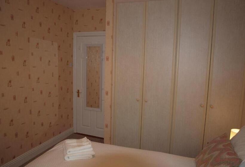 تختخواب و صبحانه Chez Sé