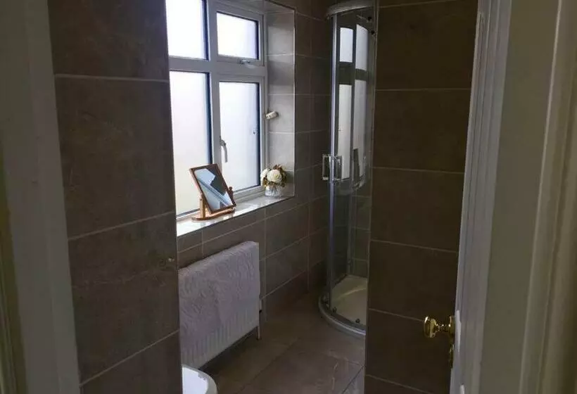 Aamiaismajoitus (B&B) Clarendon