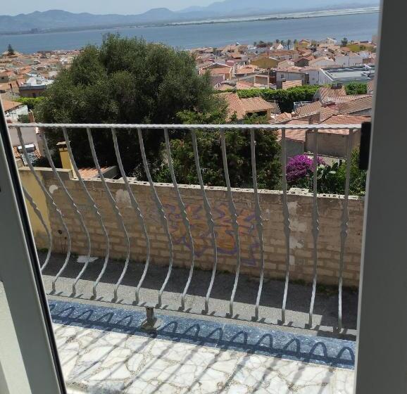 Casa Vacanza Anna Con Vista Balcone La Laguna ,situata A 5 Minuti Dal Centro A Piedi