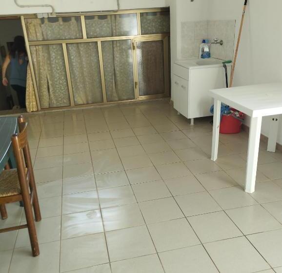 Casa Vacanza Anna Con Vista Balcone La Laguna ,situata A 5 Minuti Dal Centro A Piedi