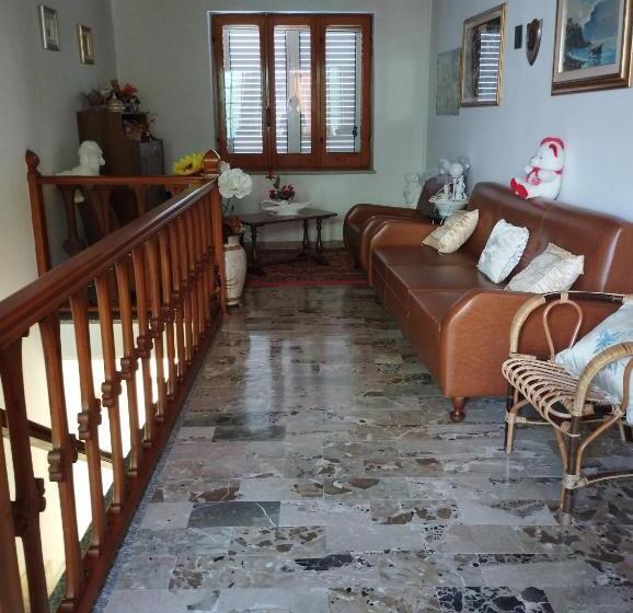 Casa Vacanza Anna Con Vista Balcone La Laguna ,situata A 5 Minuti Dal Centro A Piedi